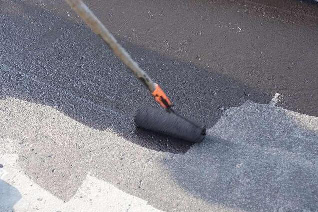 （圖：乳化瀝青展示圖）